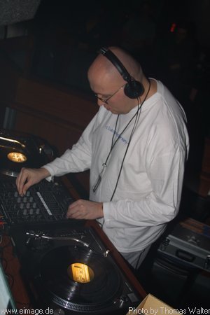 Felix Krcher aka DJ Bundesschranzler Birthdayparty im Madision Neustadt am 21.12.2001 - img_2449.jpg - eimage.de - Event Fotos 