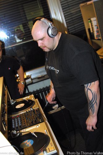 DJ Remus bei Globaltrax am 29.05.2002 - img_4372.jpg - eimage.de - Event Fotos 