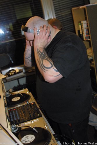 DJ Remus bei Globaltrax am 29.05.2002 - img_4379.jpg - eimage.de - Event Fotos 