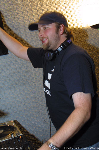 Essential DJ-Team bei Maximal am 28.06.2002 - img_6435.jpg - eimage.de - Event Fotos 