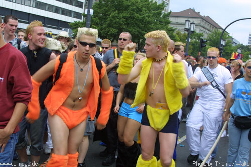 Loveparade in Berlin am 13.07.2002 - img_7531.jpg - eimage.de - Event Fotos 