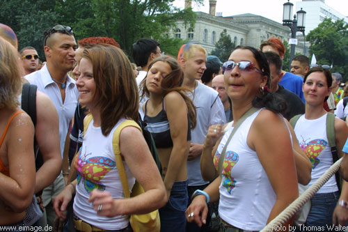 Loveparade in Berlin am 13.07.2002 - img_7587.jpg - eimage.de - Event Fotos 