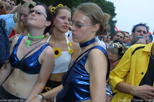 Loveparade in Berlin am 13.07.2002 - img_7657.jpg - eimage.de - Event Fotos 