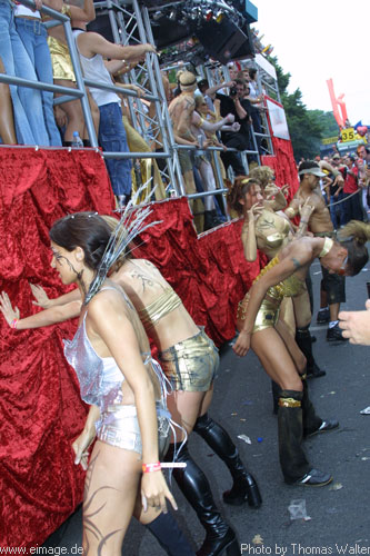 Loveparade in Berlin am 13.07.2002 - img_7660.jpg - eimage.de - Event Fotos 