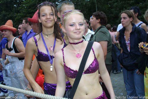 Loveparade in Berlin am 13.07.2002 - img_7685.jpg - eimage.de - Event Fotos 