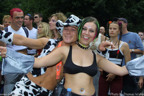 Loveparade in Berlin am 13.07.2002 - img_7686.jpg - eimage.de - Event Fotos 