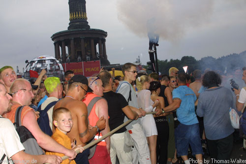 Loveparade in Berlin am 13.07.2002 - img_7749.jpg - eimage.de - Event Fotos 