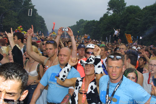 Loveparade in Berlin am 13.07.2002 - img_7750.jpg - eimage.de - Event Fotos 