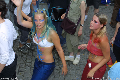 Loveparade in Berlin am 13.07.2002 - img_7894.jpg - eimage.de - Event Fotos 