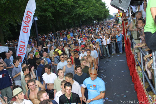 Loveparade in Berlin am 13.07.2002 - img_7967.jpg - eimage.de - Event Fotos 