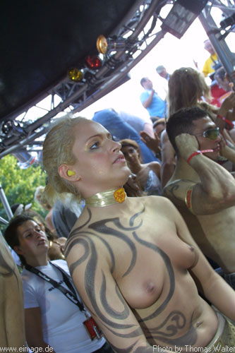 Loveparade in Berlin am 13.07.2002 - img_8007.jpg - eimage.de - Event Fotos 