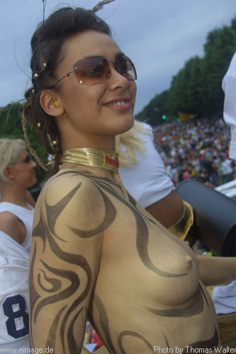 Loveparade in Berlin am 13.07.2002 - img_8048.jpg - eimage.de - Event Fotos 