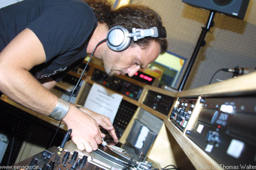DJ Taucher bei Maximal am 30.08.2002 - img_4267.jpg - eimage.de - Event Fotos 