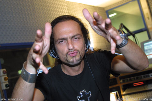 DJ Taucher bei Maximal am 30.08.2002 - img_4276.jpg - eimage.de - Event Fotos 