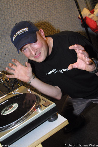 DJ WAG bei Maximal am 25.10.2002 - img_7974.jpg - eimage.de - Event Fotos 