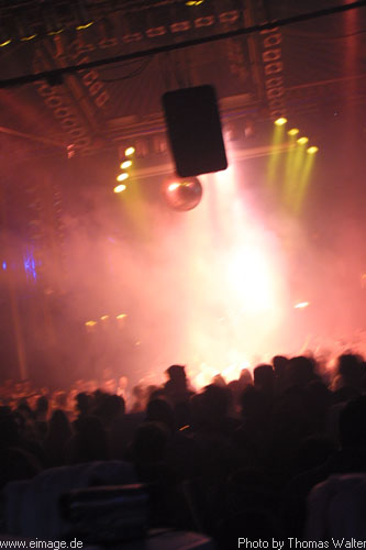 MaxiMal B-Day im Live-Music-Circus Kthen am 09.11.2002 - img_0143.jpg - eimage.de - Event Fotos 
