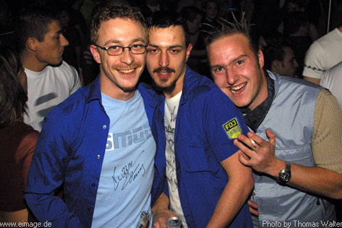 Starsplash - Frank Tunes - Birthday Party am 07.12.2002 - img_1391.jpg - eimage.de - Event Fotos 
