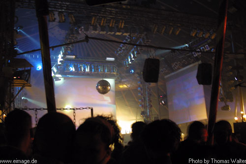 Sven Vth im Live-Music-Circus in Kthen am 23.12.2002 - img_3166.jpg - eimage.de - Event Fotos 