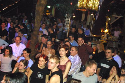 Cosmic Gate aka DJ Bossi am 27.12.2002 - img_4028.jpg - eimage.de - Event Fotos 