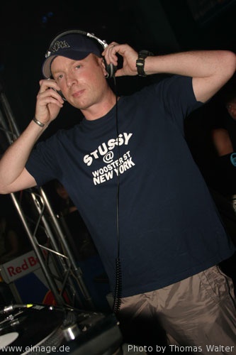 DJ Wag am 21.06.2003 - img_4405.jpg - eimage.de - Event Fotos 