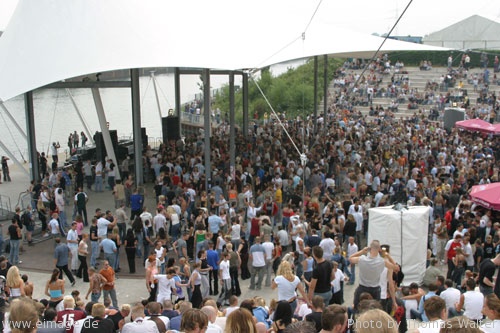 Ruhr in Love im Norsternpark Gelsenkirchen am 28.06.2003 - img_4550.jpg - eimage.de - Event Fotos 