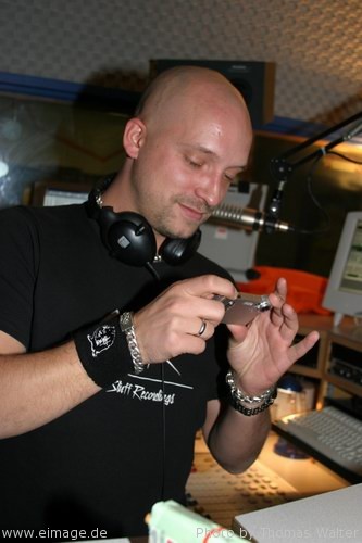 DJ Tomcraft bei Maximal am 17.10.2003 - img_8255.jpg - eimage.de - Event Fotos 