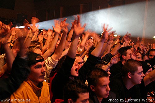 SCOOTER "WE LIKE IT LOUD!" - Tour 2004 in der Phnixhalle Mainz am 07.02.2004 - img_1097.jpg - eimage.de - Event Fotos 