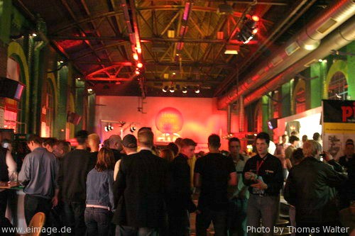 DJ Meeting in der Turbinenhalle Oberhausen am 05.05.2004 - img_9802.jpg - eimage.de - Event Fotos 