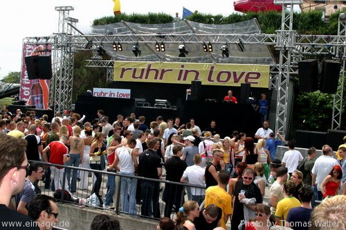 Ruhr in Love im Olga-Park Oberhausen am 26.06.2004 - img_7216.jpg - eimage.de - Event Fotos 