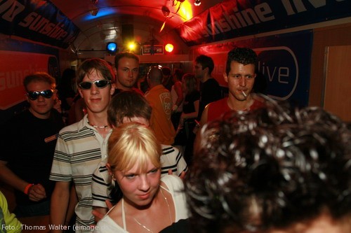 Sunshine-Live Lovetrain zur Loveparade 2006 am 14.07.2006 - img_2927.jpg - eimage.de - Event Fotos 